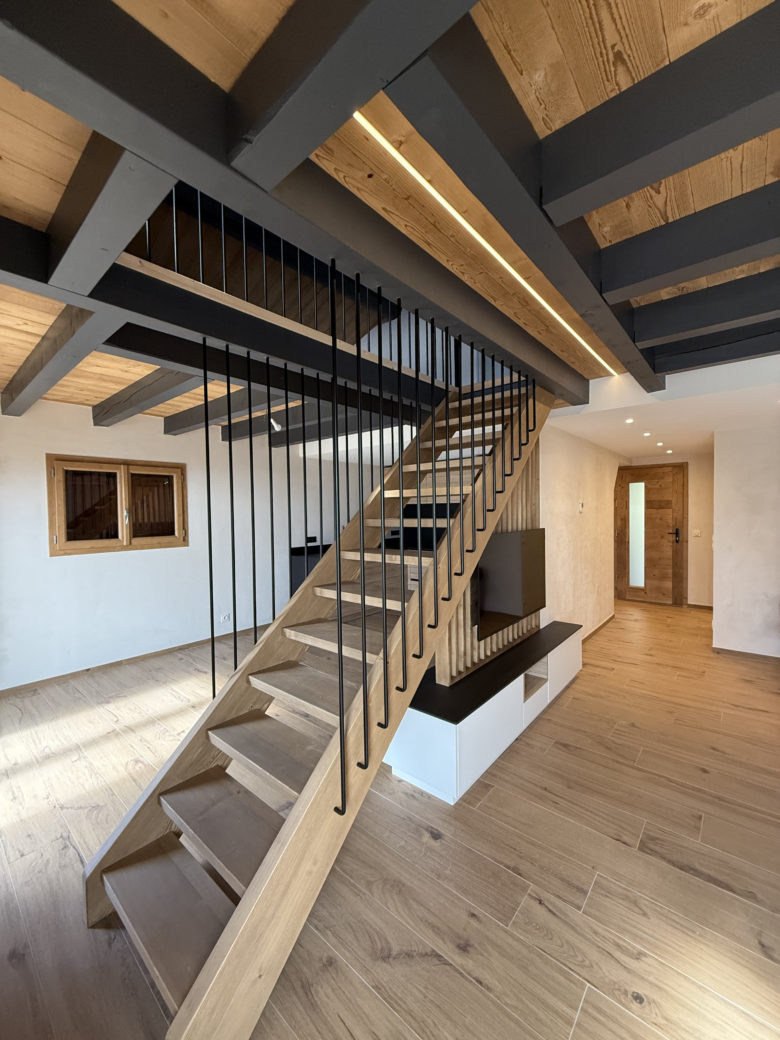 pause escalier chalet en Savoie